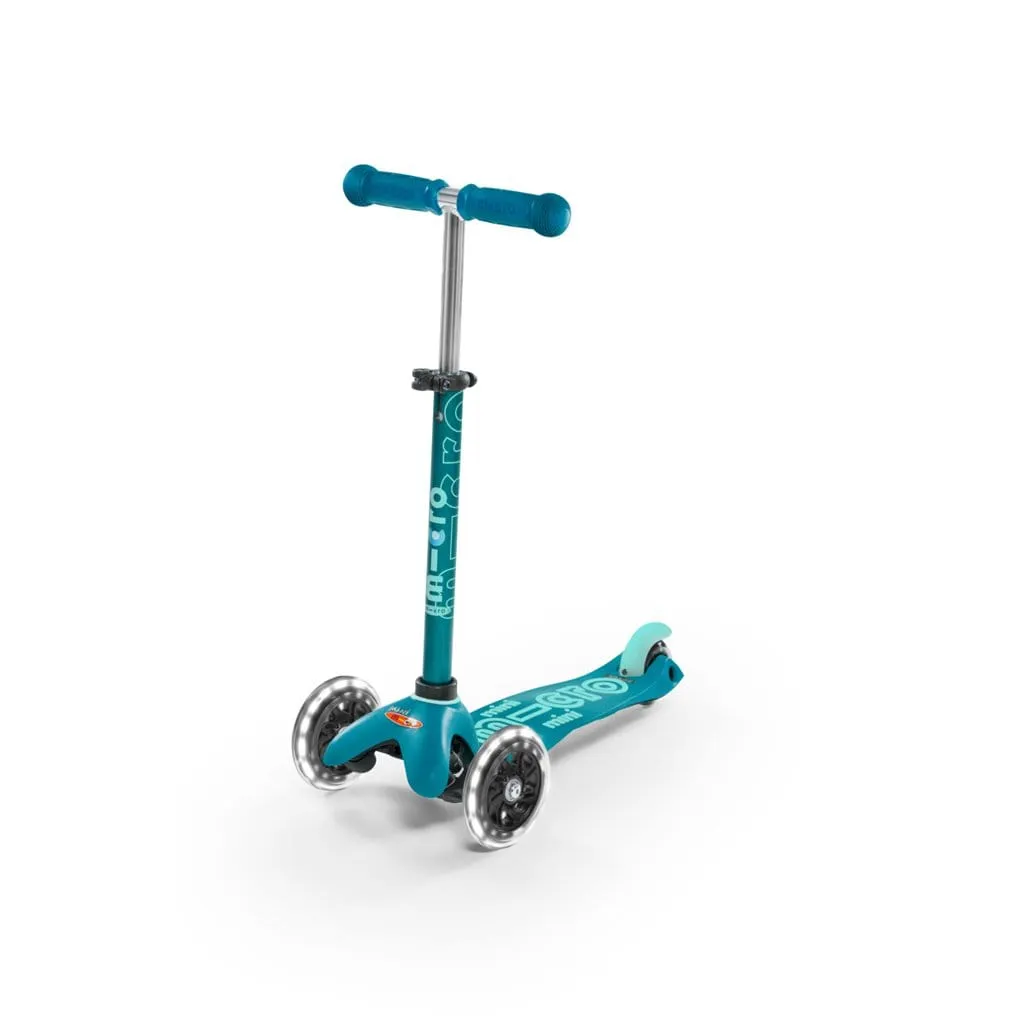 Mini Deluxe Scooter with LED Wheels